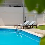 Apartment Tihi *