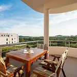 Tihi Apartment *