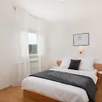 Tihi Apartment Vodice