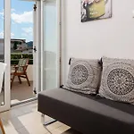 Tihi Apartment Vodice
