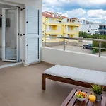 Apartment Tihi Vodice