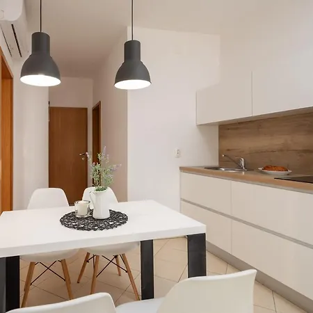 Appartamento Seaview Tihi