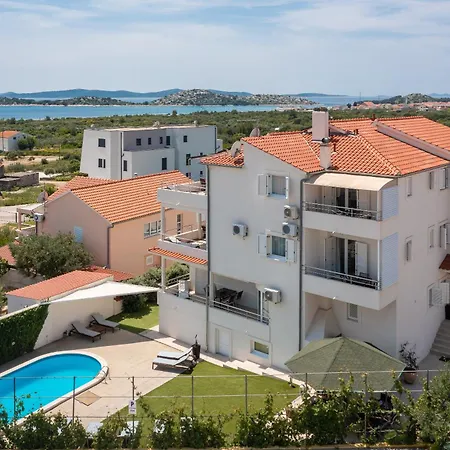 Tihi Apartment Vodice
