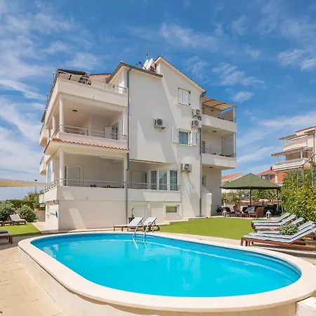 Appartamento Seaview Tihi Vodice