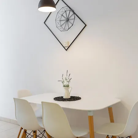 Tihi Apartment