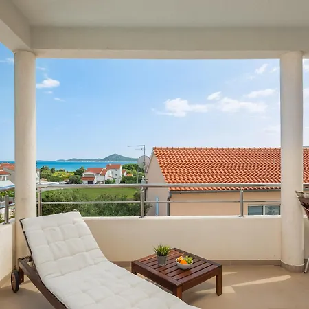Tihi Apartment Vodice