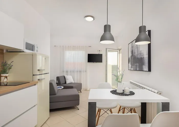 Seaview Tihi Апартаменты *